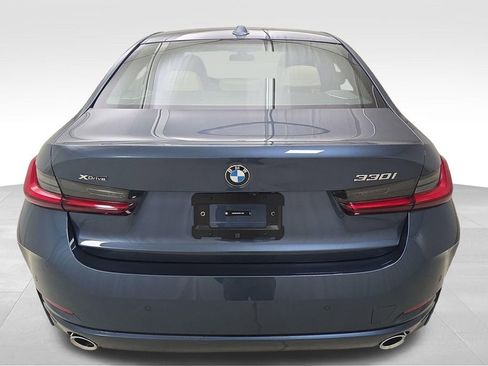New 2026 BMW 330i xDrive Sedan w/ Convenience Package AWD/4WD image 8