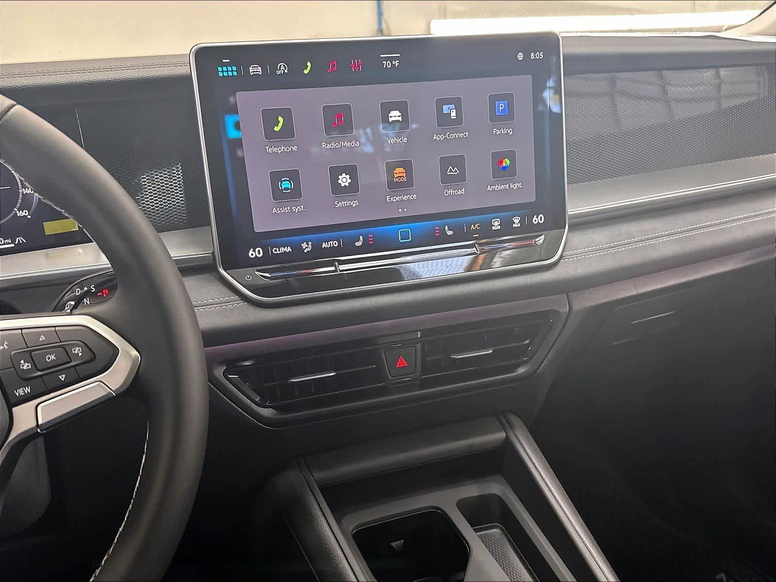 New 2026 Volkswagen Tiguan SE AWD/4WD image 6