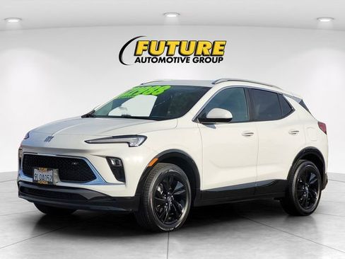 Used 2024 Buick Encore GX Sport Touring image 5