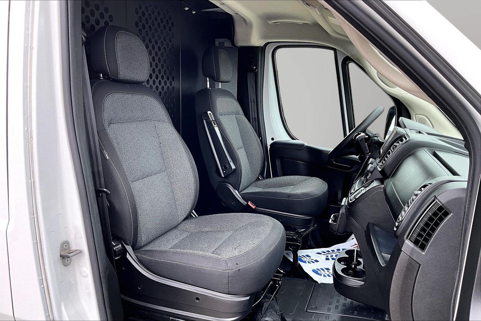 Used 2025 RAM ProMaster 2500 w/ U-Haul Equipment Group FWD image 5