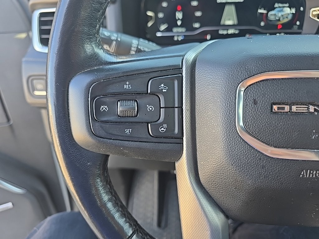 Used 2022 GMC Yukon XL Denali AWD/4WD image 19