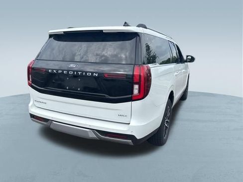 Used 2025 Ford Expedition Max Platinum AWD/4WD image 9