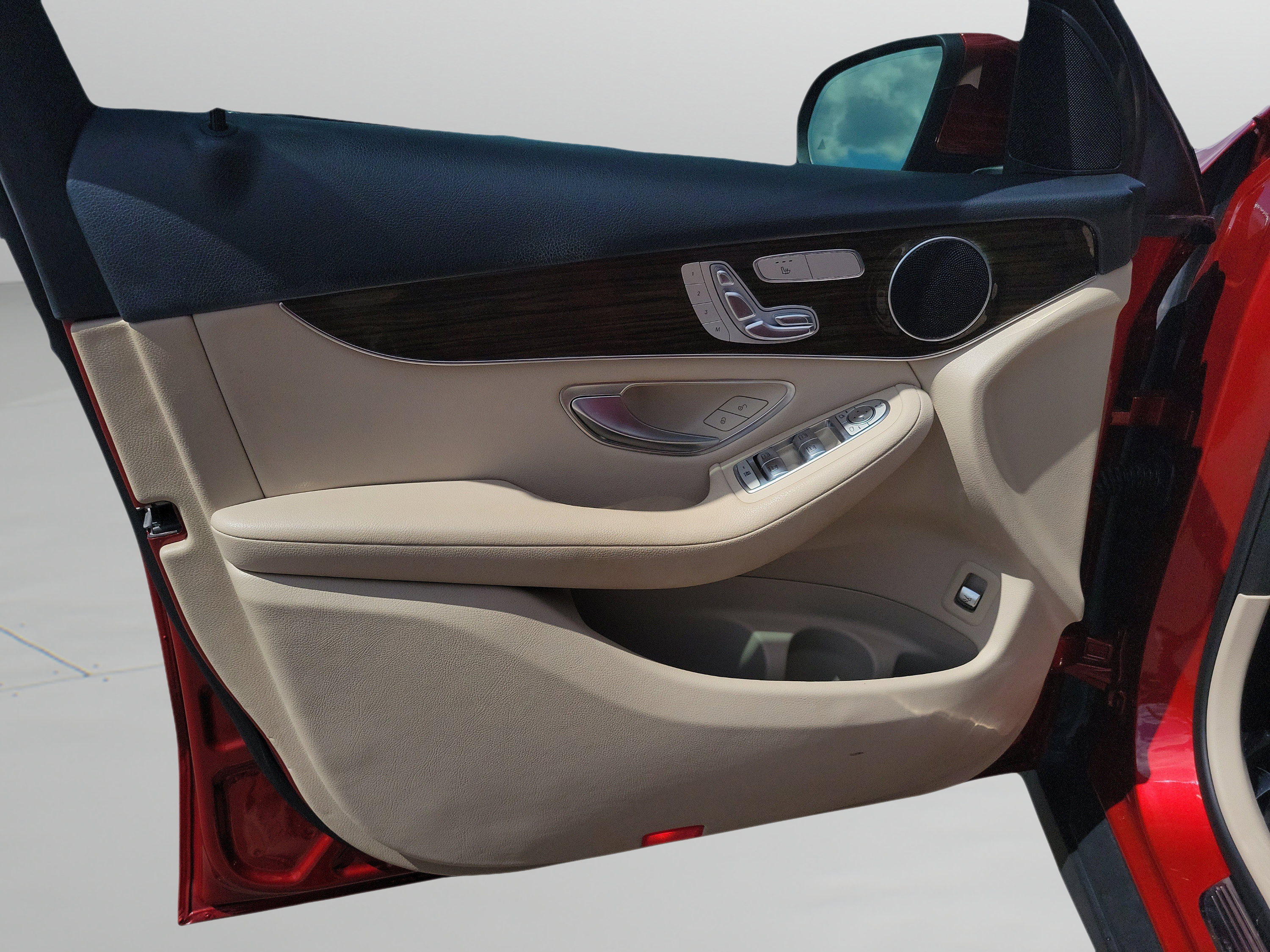 Certified 2019 Mercedes-Benz GLC 300 image 16