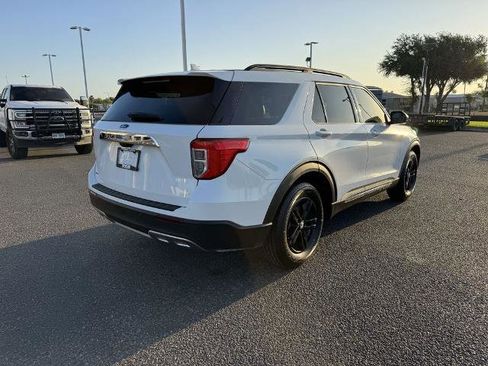 Certified 2024 Ford Explorer XLT w/ Equipment Group 202A image 3