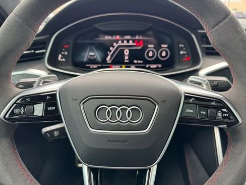 Used 2024 Audi RS 7 Performance AWD/4WD image 19