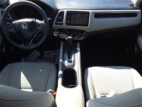 Used 2022 Honda HR-V EX image 11