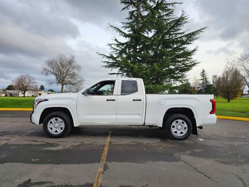 Used 2025 Toyota Tundra SR image 25