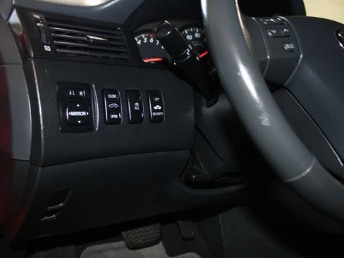 Used 2006 Toyota Solara SLE FWD image 16