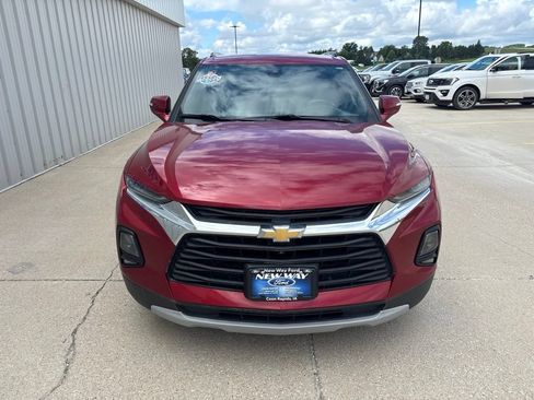 Used 2019 Chevrolet Blazer LT w/ Sound & Technology Package FWD image 2