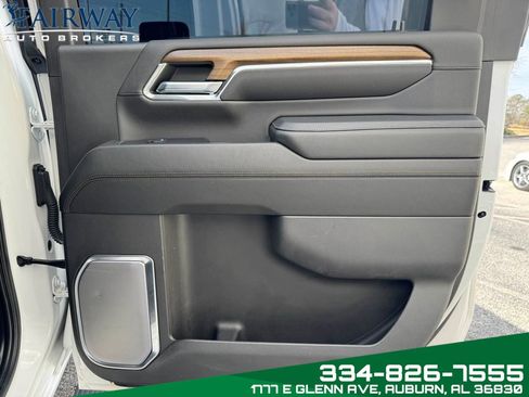 Used 2024 Chevrolet Silverado 2500 High Country image 31