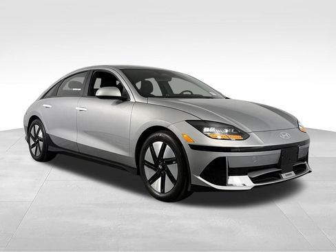 Used 2024 Hyundai Ioniq 6 SEL RWD image 6