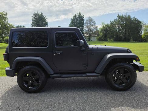 Used 2016 Jeep Wrangler Sport w/ Quick Order Package 23S AWD/4WD image 5