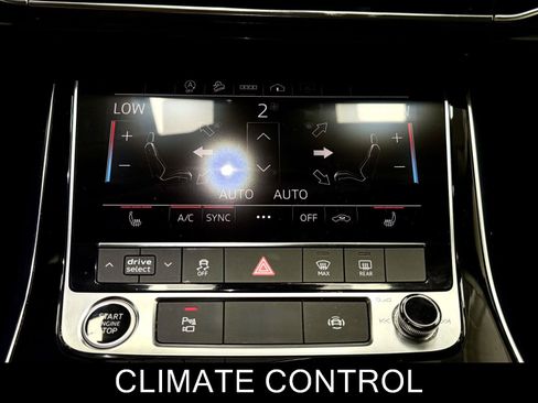 Used 2024 Audi Q7 3.0T Premium Plus AWD/4WD image 27