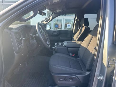Used 2025 Chevrolet Silverado 1500 Custom w/ Turbomax Blackout Package AWD/4WD image 9