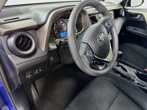 Used 2015 Toyota RAV4 LE AWD/4WD image 7