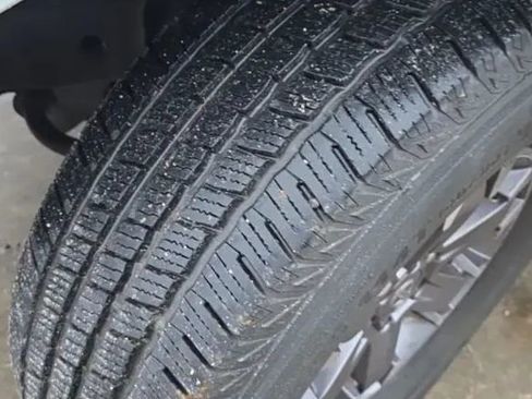 Used 2016 Nissan Frontier Desert Runner image 42