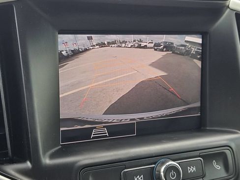 Used 2024 GMC Terrain SLE FWD image 19