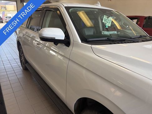 Used 2024 Ford Expedition Max XLT image 1