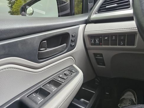 Used 2019 Honda Odyssey EX-L image 31