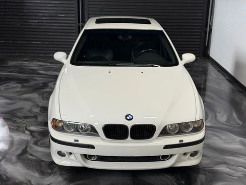 Used 2003 BMW M5 image 3