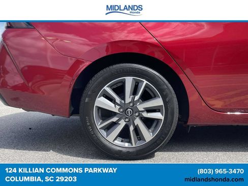 Used 2025 Nissan Versa SV FWD image 7