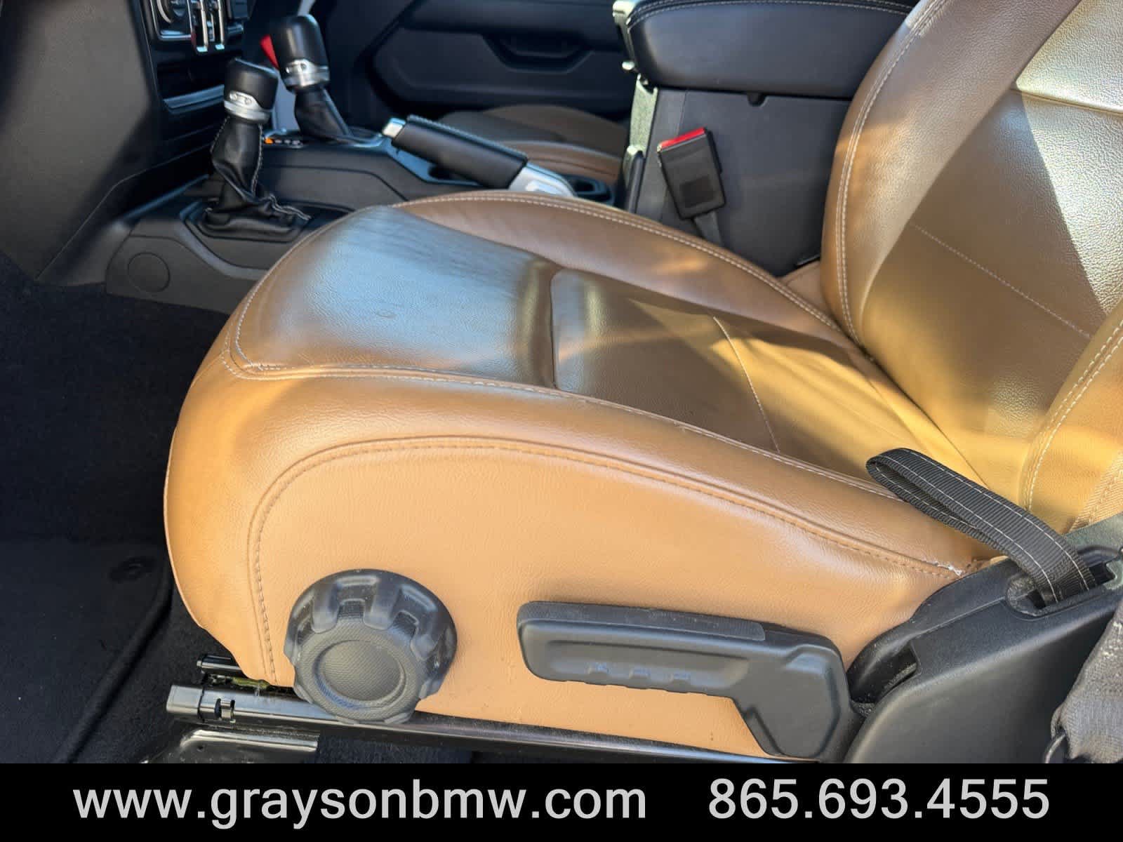 Used 2021 Jeep Wrangler Unlimited Sahara AWD/4WD image 12