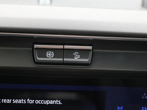 New 2026 Ford F450 Platinum w/ FX4 Off-Road Package image 40