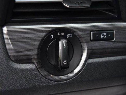 Certified 2020 Volkswagen Passat 2.0T R-Line FWD image 12