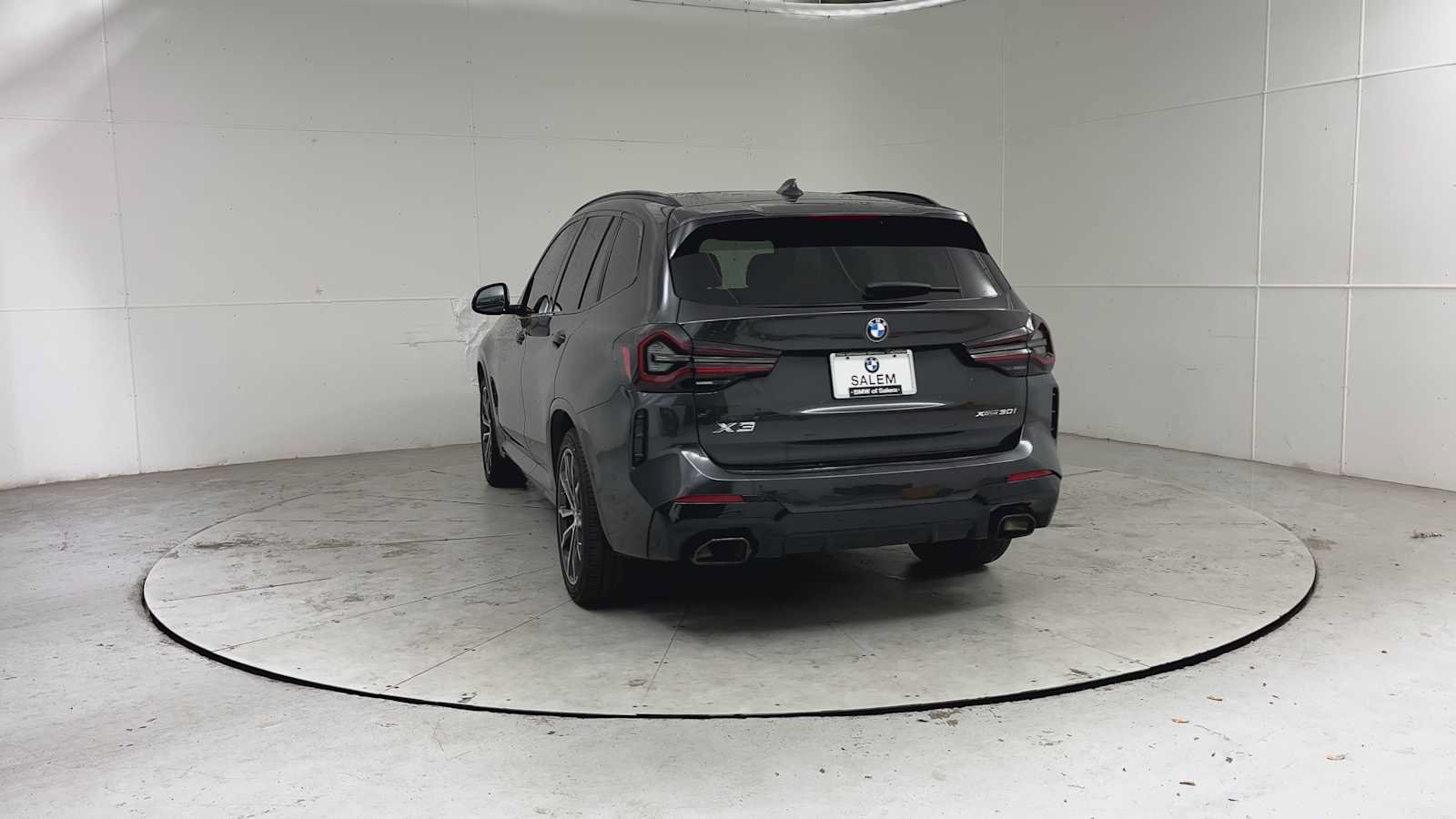 Used 2023 BMW X3 xDrive30i w/ M Sport Package AWD/4WD image 3