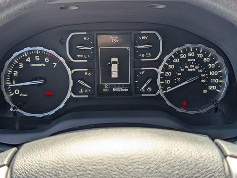 Used 2018 Toyota Tundra SR5 w/ SR5 Upgrade Package RWD image 18