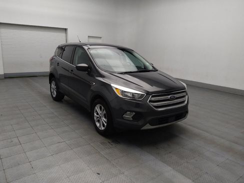 Used 2019 Ford Escape SE image 13