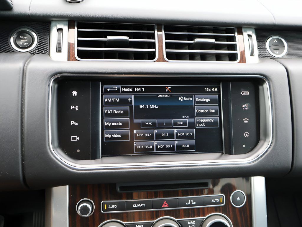 Used 2016 Land Rover Range Rover HSE AWD/4WD image 21