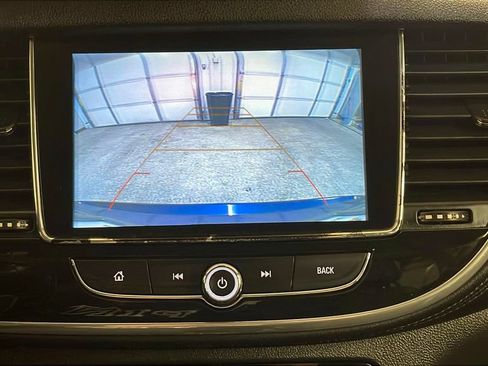 Used 2020 Buick Encore Preferred FWD image 27
