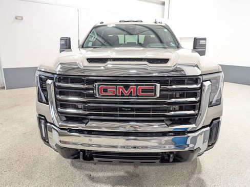 Used 2026 GMC Sierra 3500 SLE w/ SLE Value Package AWD/4WD image 8