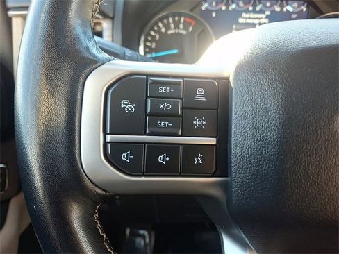 Used 2024 Ford Expedition Limited image 23