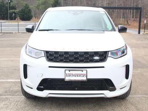 Used 2025 Land Rover Discovery Sport S image 8