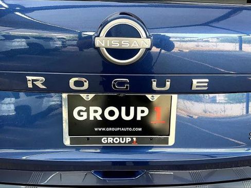Certified 2023 Nissan Rogue SV w/ SV Premium B Package FWD image 10