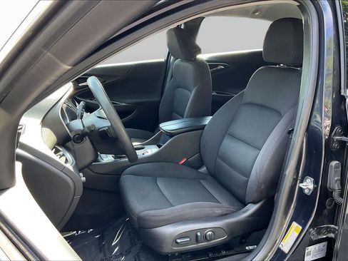 Used 2022 Chevrolet Malibu LT FWD image 24