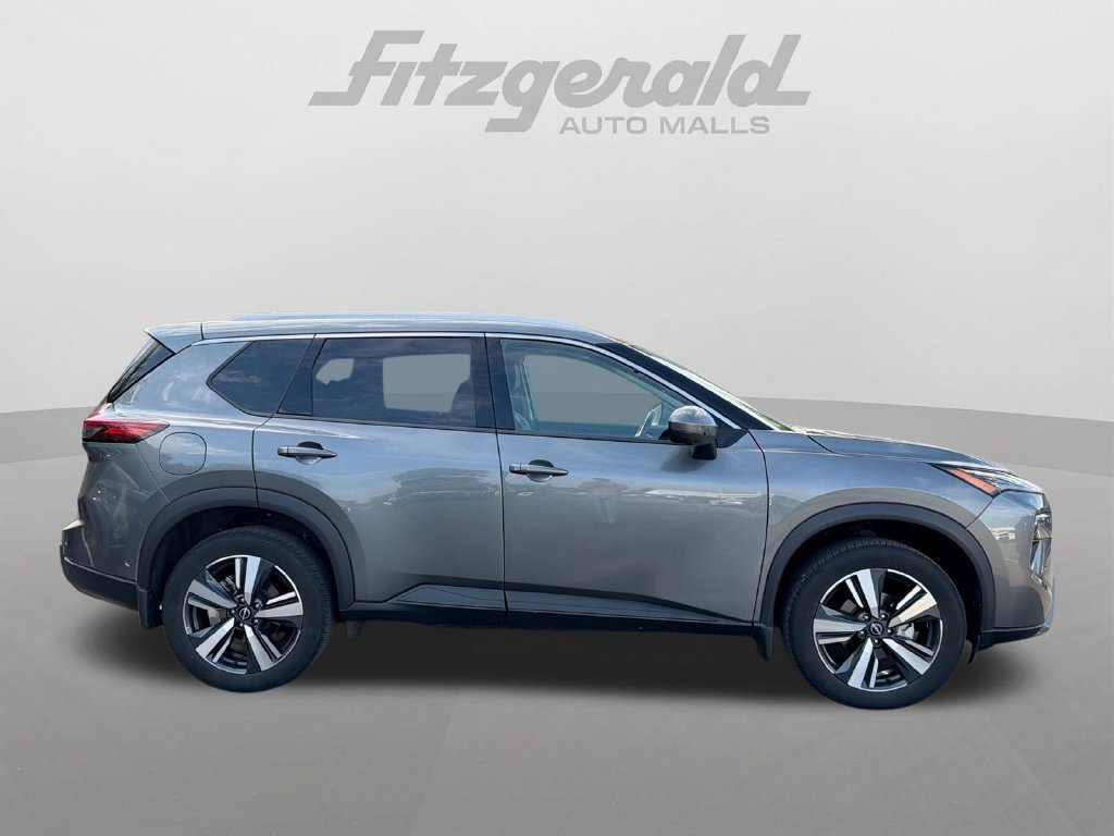 Used 2024 Nissan Rogue SL w/ SL Premium Package AWD/4WD image 5