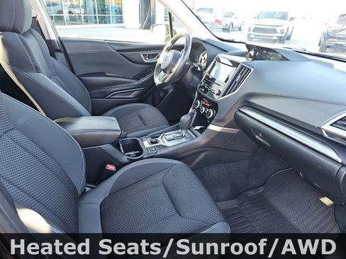 Used 2023 Subaru Forester Premium image 35
