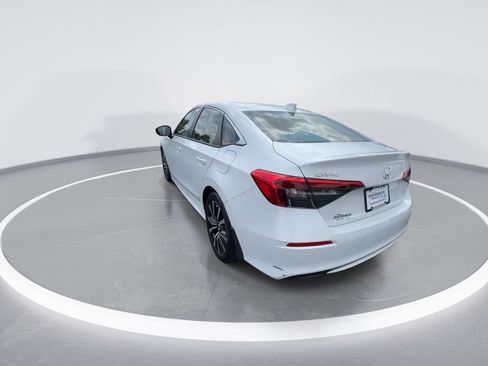 Used 2022 Honda Civic EX image 6