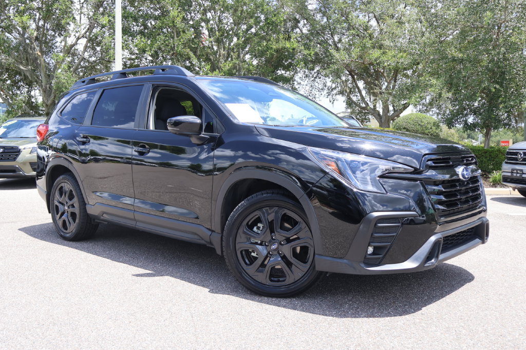 Used 2024 Subaru Ascent Onyx Edition Limited w/ Popular Package Onyx AWD/4WD image 1