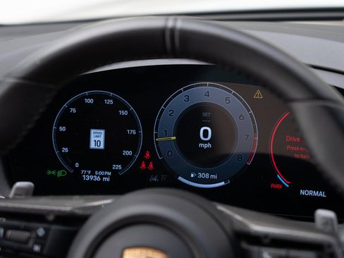 Certified 2024 Porsche Cayenne Turbo GT image 32