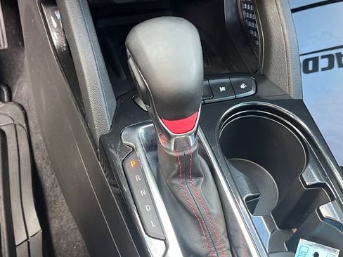 Used 2025 Chevrolet TrailBlazer RS w/ Convenience Package image 11