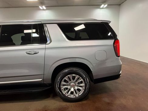 Used 2025 GMC Yukon XL Denali AWD/4WD image 36