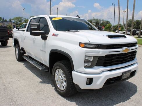Used 2025 Chevrolet Silverado 2500 LT AWD/4WD image 15