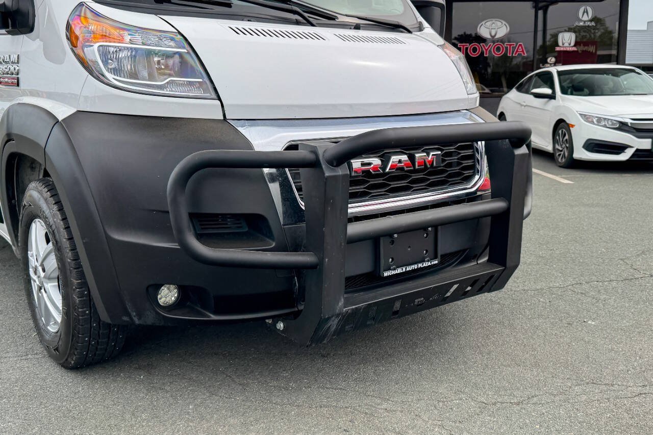 Used 2019 RAM ProMaster 3500 w/ Premium Appearance Group FWD image 9