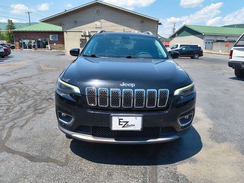 Used 2019 Jeep Cherokee Limited AWD/4WD image 3