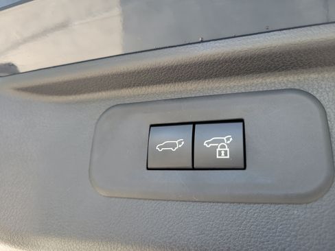 Certified 2024 Toyota Grand Highlander FWD image 11
