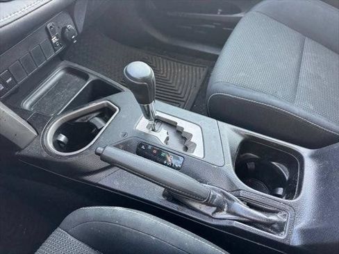Used 2016 Toyota RAV4 XLE AWD/4WD image 41